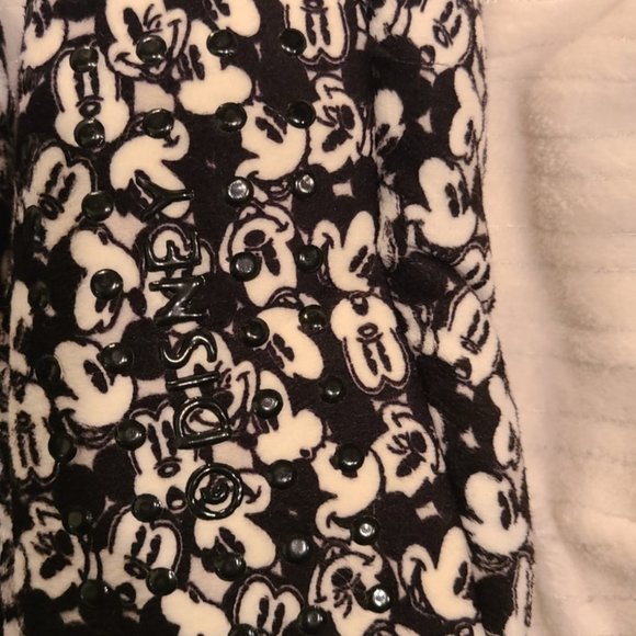 Disney NWOT Mickey Slippers - Picture 5 of 6